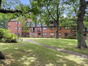 Communal Gardens - click for photo gallery